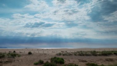 sabah timelapse dune Beach, sant pere pescador catalunya, İspanya
