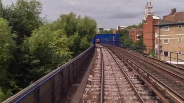 Canary Wharf Londra Nın Hareketli Docklands Hafif Raylı Vurdu — Stok video