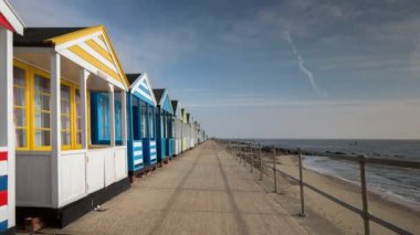 renkli plaj kulübe plaj sahil Southwold şehir içinde mesire