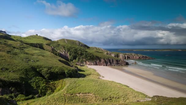 Stunning Coastline Ceannabeinne Northern Coastline Scotland Sunny Day — Stock Video