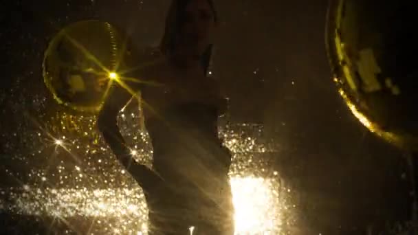 Beautiful Woman Dancing Next Gold Disco Balls — Stock Video