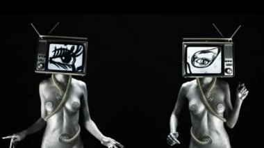 Başı olarak televizyon çıplak kadınla dans, Tv programları gözler