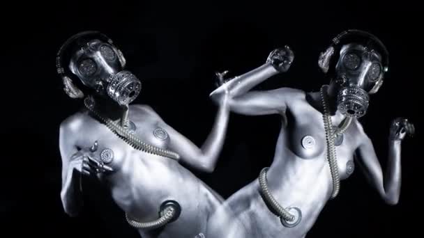 Sexy Woman Dancing Silver Body Paint Gas Mask Black Background — Stock Video