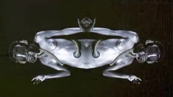 性感妇女跳舞在银色身体油漆和防毒面具在黑色背景 — 图库视频影像
