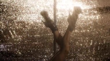 şaşırtıcı kutup dans serisi, ayak üzerinde odak