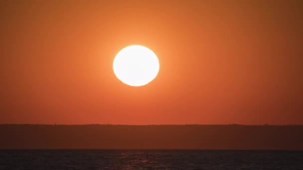 Belo Pôr Sol Lapso Tempo Sobre Mar — Vídeo de Stock