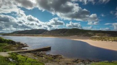 Zaman atlamalı bettyhill İskoçya'nın Kuzey Sahil güneşli, çarpıcı kıyı şeridi