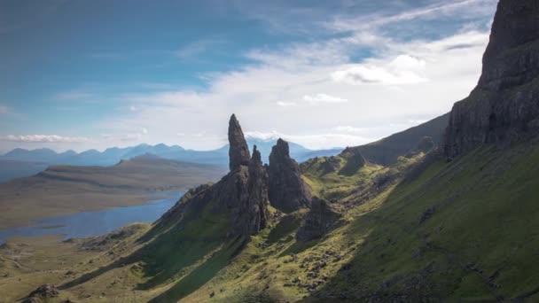 Временной Промежуток Красивого Уникального Старика Скалы Шторр Острове Скай Шотландия — стоковое видео