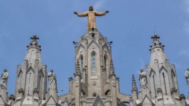 Tapınak Expiatori del Sagrat Cor kilise Barcelona'da tibidabo dağın zirvesinde