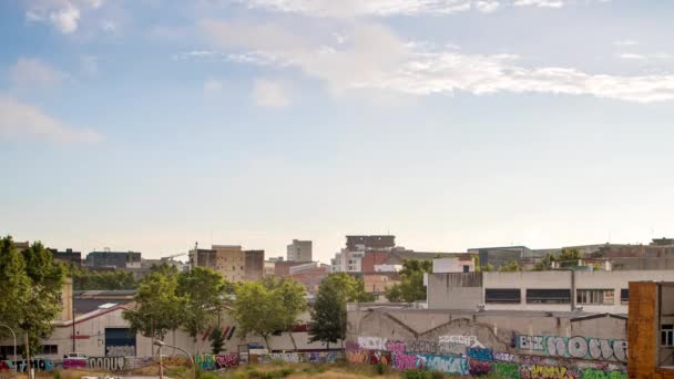 Bir Apartmanın Surround Barcelona Poblenou Bölgesinde Terkedilmiş Karadan Günbatımı Timelapse — Stok video