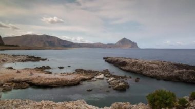 Timelapse küçük plaj San Vito lo capo Sicilya, İtalya.
