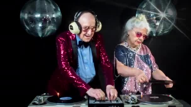 Ouder Stijlvolle Koppel Feesten Disco Instelling — Stockvideo