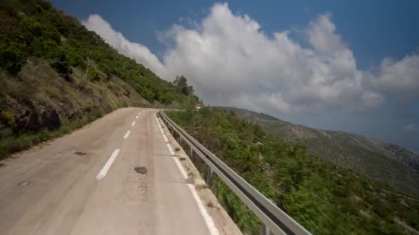 Pov Skott Från Kamera Fäst Framsidan Road Fordon Kör Genom — Stockvideo