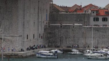 Dubrovnik - Mayıs 2017 - kıyı şehir Dubrovnik, Hırvatistan en büyük turistik