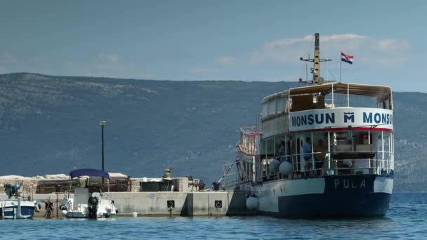 Valun 2017年 小さな美しい漁師町の Valun ツレス島 クロアチアの島 — ストック動画