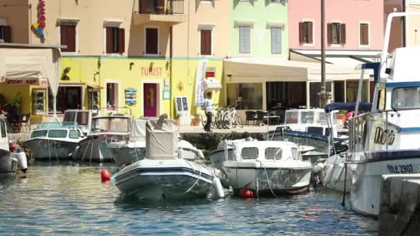 Veli Losinj Maj 2017 Small Fishing Town Veli Losinj Cres — Stockvideo