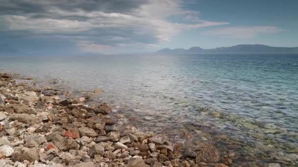 Bela Cena Praia Croácia Com Água Cristalina Deslumbrante Mar Adriático — Vídeo de Stock