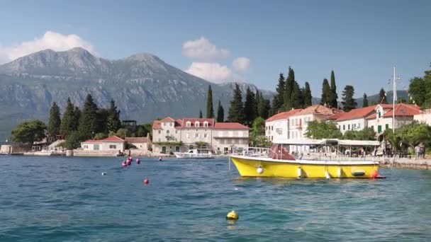 ヴェリ ロシニ島 ツレス島 クロアチアでのヴェリ ロシニ島 2017年 小さな漁村の町 — ストック動画