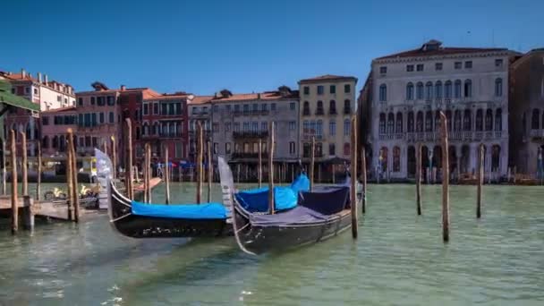 Tiros Góndolas Canal Ciudad Venecia — Vídeos de Stock