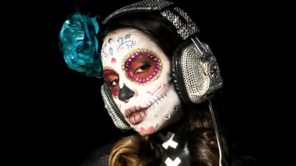 Egyéni tervezett candy koponya mexikói nap a halott arca smink gyönyörű nő, ez a verzió már végigmenni különféle hatások, hogy ez szándékos videó statikus és torzítás