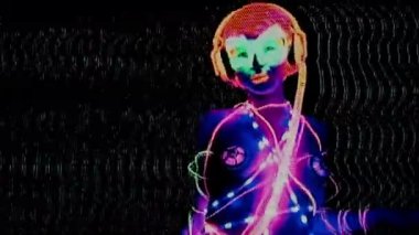 Siyah arka plan üzerine poz ışıldama bez seksi kadın