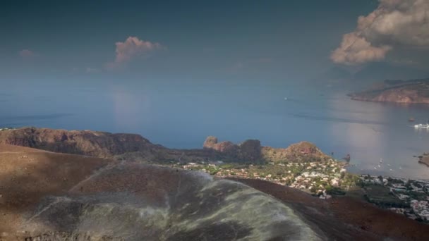 Πανοραμική Θέα Στο Νησί Από Την Κορυφή Του Βόθρου Vulcano — Αρχείο Βίντεο
