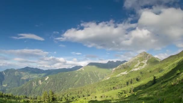 Καταπράσινα Βουνά Και Κοιλάδες Verbier Ελβετικές Άλπεις — Αρχείο Βίντεο