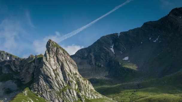 Великий Перевал Сен Бернар Окружающие Горы Альпах Встречаются Италия Швейцария — стоковое видео