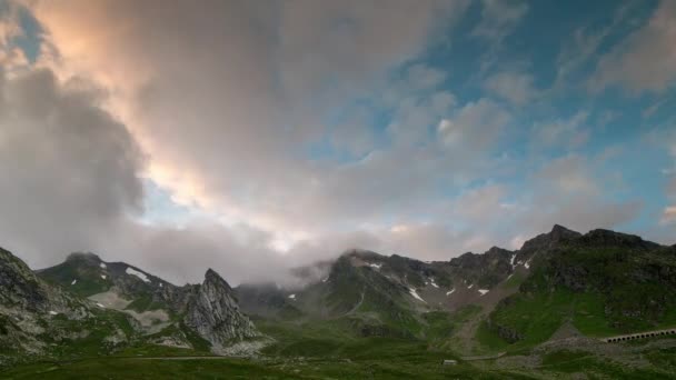 Great Bernard Pass Montanhas Circundantes Alpes Onde Itália Suíça Encontram — Vídeo de Stock