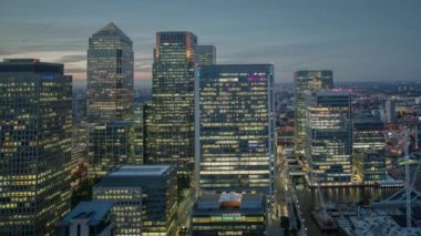 London docklands, gökdelenlerin havadan görünümü
