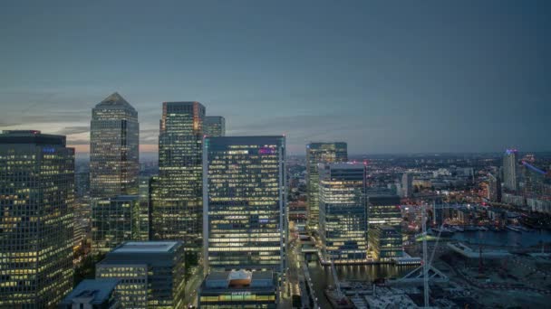 Vista Aérea Los Rascacielos Los Muelles Londres — Vídeos de Stock