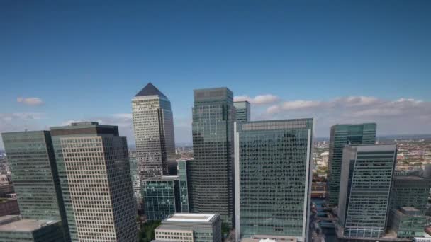 Luchtfoto Van Wolkenkrabbers Van London Docklands — Stockvideo