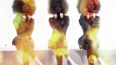 Beyaz arka plan üzerinde poz kulaklık ile güzel kadın