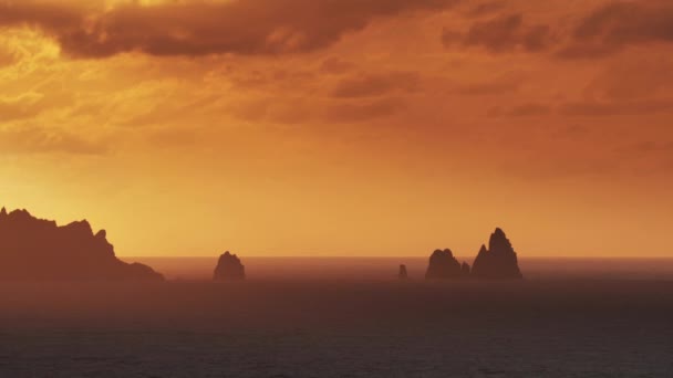 Zobrazit Západ Slunce Rozeklané Pobřeží Útesy Loiba Haliči Španělsko — Stock video