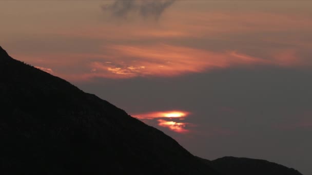 Blick Auf Feurig Lebendigen Sonnenuntergang Picos Europa Asturien Spanien — Stockvideo