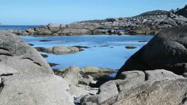 Kayalık Kumsalda Playa Lagos Erken Sabah Sahil Galicia Spanya — Stok video