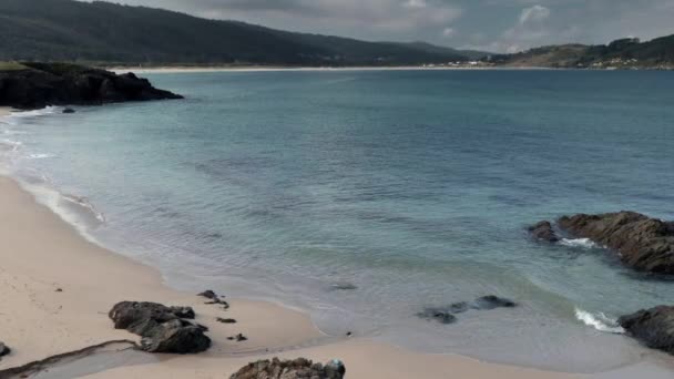 Άδειο Παραλία Praia Vilar Στις Ακτές Της Γαλικίας Ισπανία — Αρχείο Βίντεο