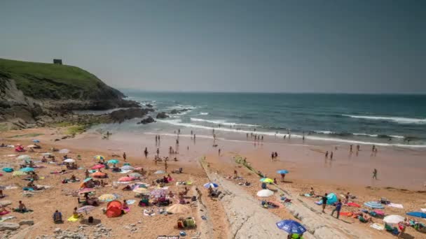 Galicien Spanien Augusti 2018 Timelapse Människor Stranden Galicien Norra Spanien — Stockvideo