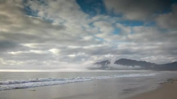 Timelapse Pięknej Plaży Carnota Galican Wybrzeżu Hiszpanii Burzliwy Dzień — Wideo stockowe