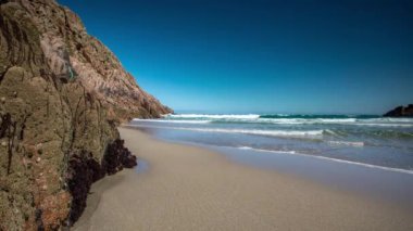 Güzel Pedrosa kumsalda Costa da Morte sahil Galiçya, İspanya