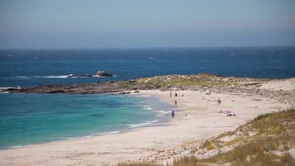 西班牙加利西亚海岸的拉里诺海滩时光 — 图库视频影像