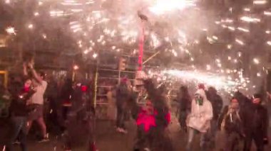 Barcelona, İspanya - 22 Eylül 2018: İnsanlar la Merce Festivali sırasında için sokakta.