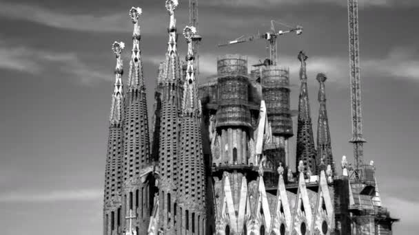 Barcelona Spain October 2018 View Sagrada Familia Cathedral Building Cranes — Stock Video