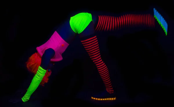 Žena Fluorescenční Oblečení Cvičení Jógy — Stock fotografie