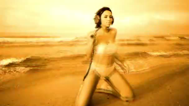 Sexy Latin Bomb Shell Dancing Posing Beach Early Morning — 비디오