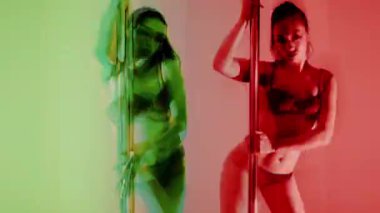 Dans eden kadın görüntüleri