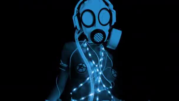 Led Işıklar Gaz Maskesi Üstsüz Kadın — Stok video