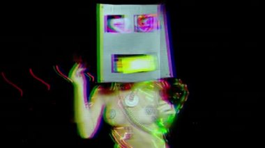 Seksi kadın robot kafa maskesi alanına taşıma