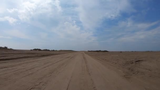 Utsikt Över Sandstranden Vid Medelhavets Kust Spanien — Stockvideo