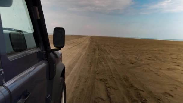 Камера Кріпиться Перед Автомобілем Під Час Руху Пляжі — стокове відео